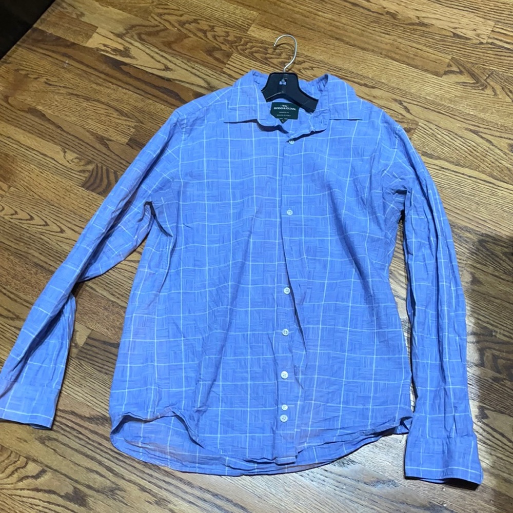 Rodd and Gunn sports fit size L button down